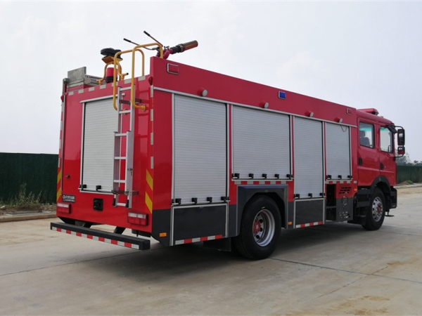 JDF5171GXFSG70/E6型水罐消防车