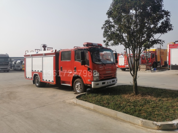 五十铃3.5吨泡沫消防车