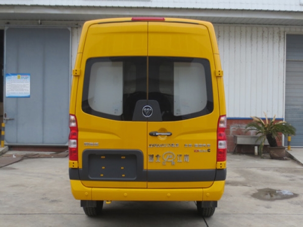 JDF5040XXHBJ6型救险车