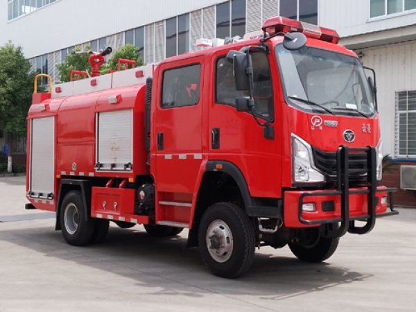 豪曼四驱水罐消防车