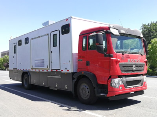 JDF5180XCSZ6型厕所车