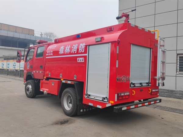 东风四驱远程供水车