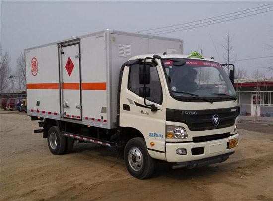 福田3.7吨易燃气体运输车