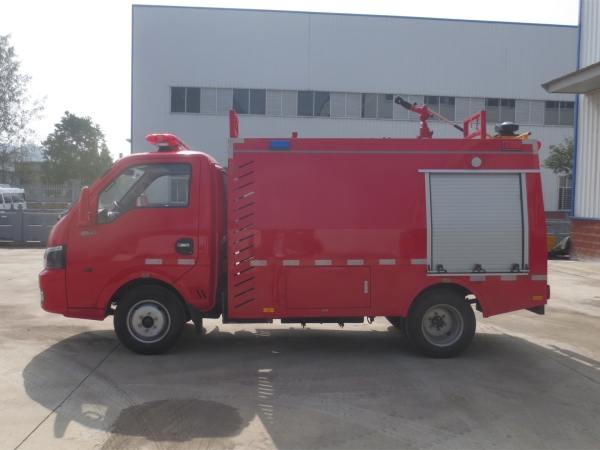 途逸单排水罐消防车（蓝牌）
