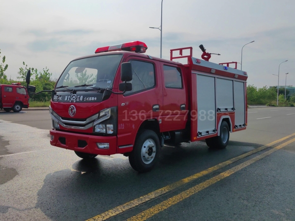 东风小多利卡泡沫消防车