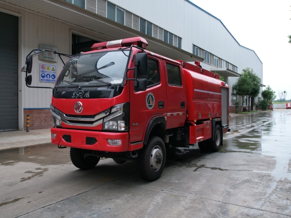 东风四驱水罐消防车