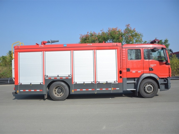 德国曼恩压缩空气泡沫消防车
